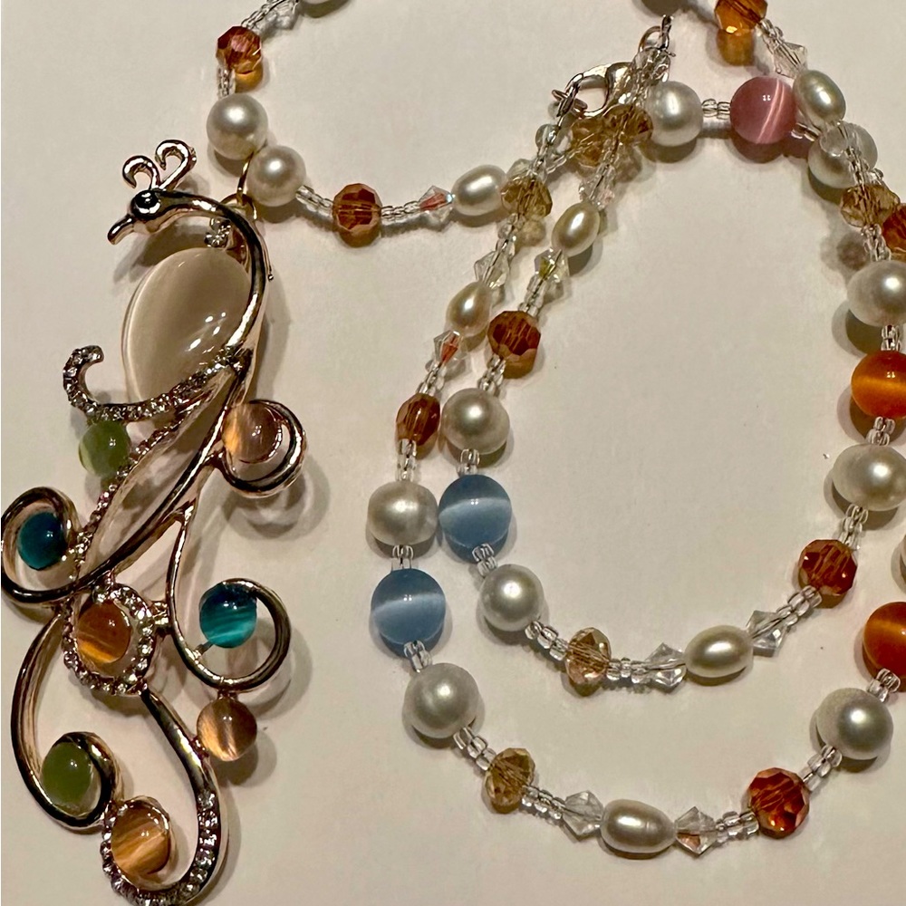 Beautiful Peacock Cat’s Eye Necklace